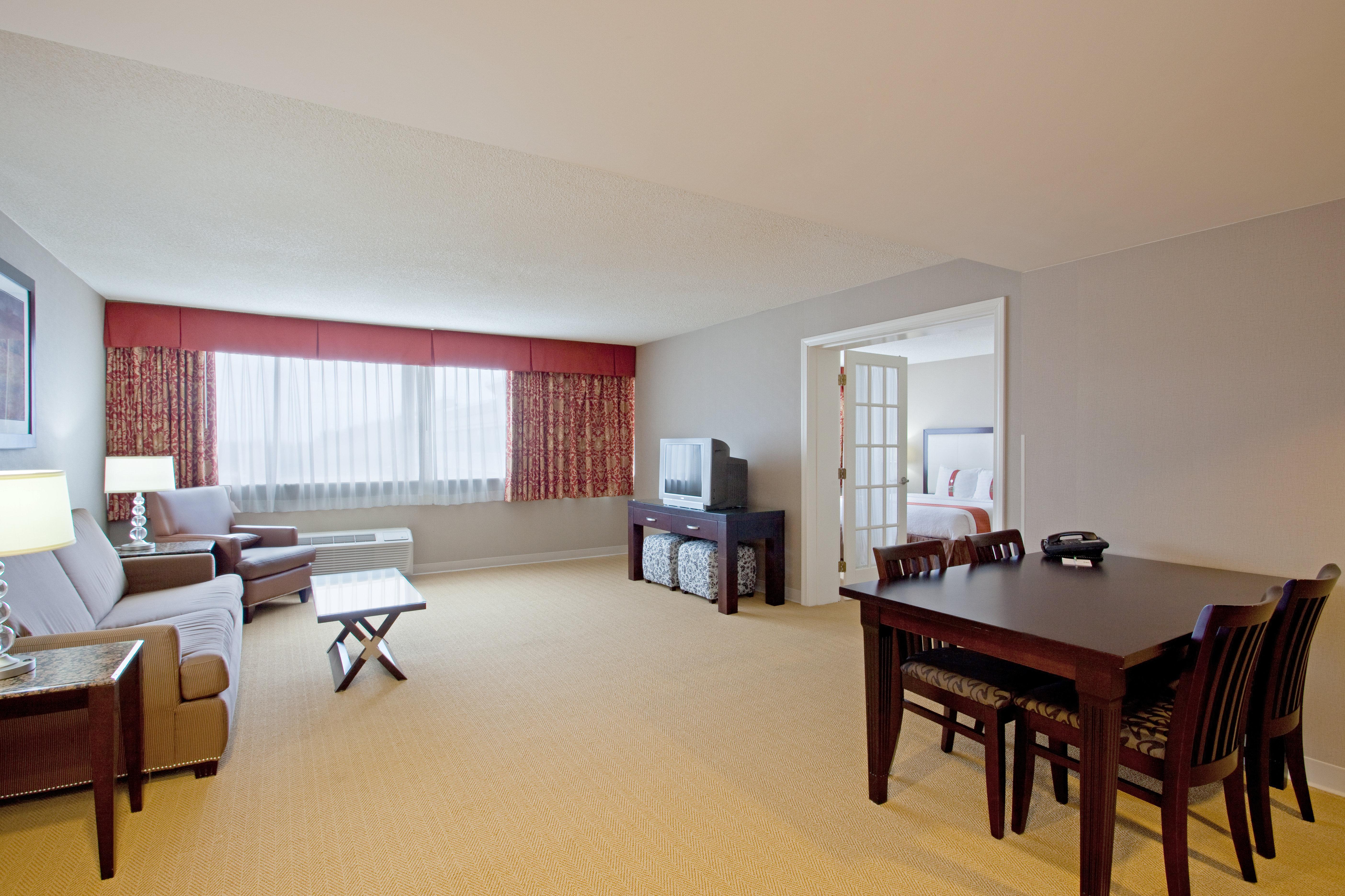 Holiday Inn & Suites Marlborough, An Ihg Hotel Esterno foto